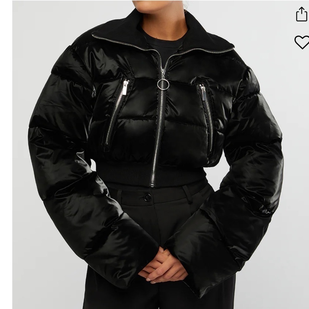 WeWoreWhat Cropped Puffer Jacket in Black Size Medium - NEW WITH TAGS